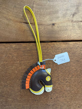 Load image into Gallery viewer, Horse Head Purse Strap