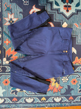 Load image into Gallery viewer, Preowned RJ Classics Breeches 28R