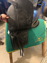 Load image into Gallery viewer, Preowned 17” Pro Trainer Dressage Saddle